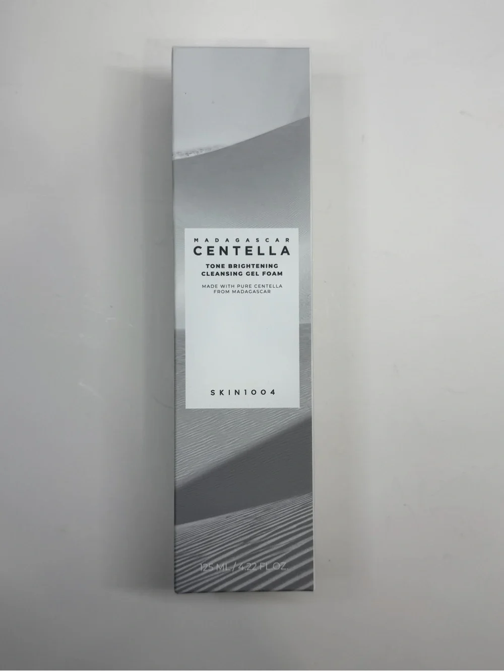 SKIN1004 Madagascar Centella Tone Brightening Cleansing Gel Foam - Gray/White